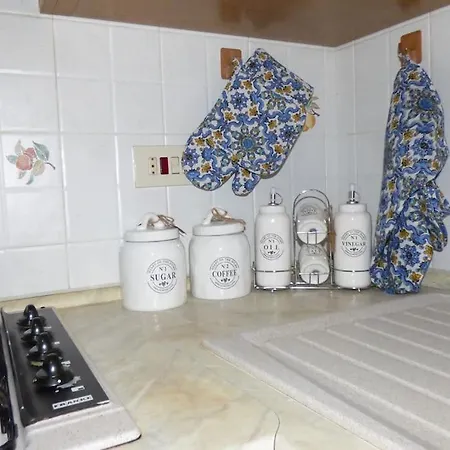 Belsit House Чефалу